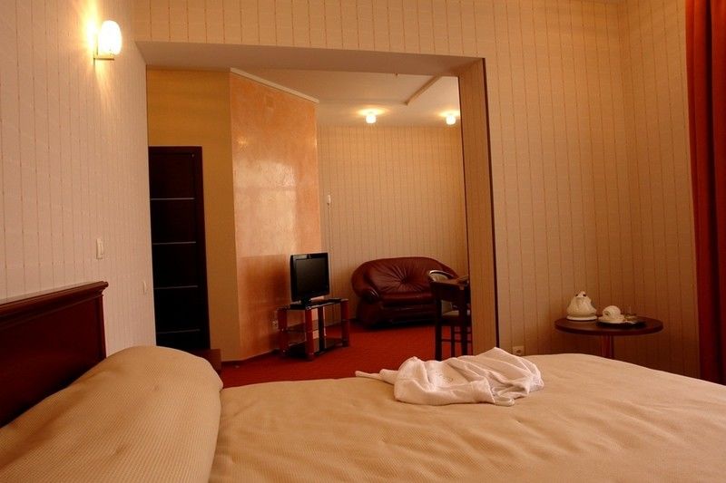 Victoria Hotel Kharkov Ngoại thất bức ảnh