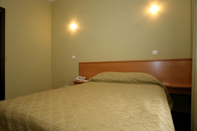 Victoria Hotel Kharkov Ngoại thất bức ảnh
