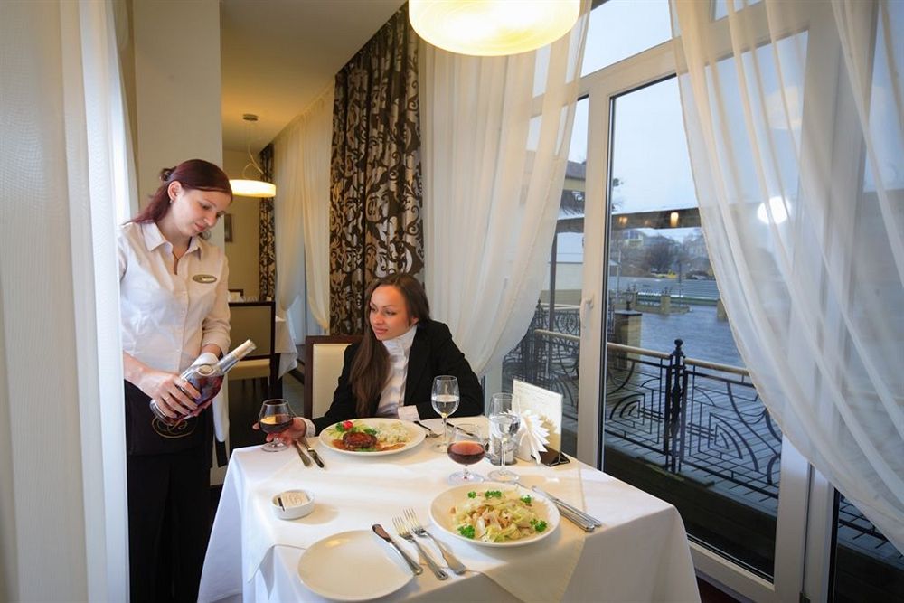 Victoria Hotel Kharkov Ngoại thất bức ảnh