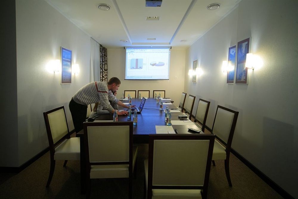 Victoria Hotel Kharkov Ngoại thất bức ảnh