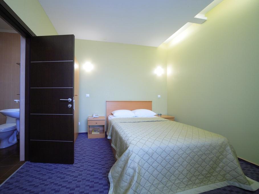 Victoria Hotel Kharkov Ngoại thất bức ảnh